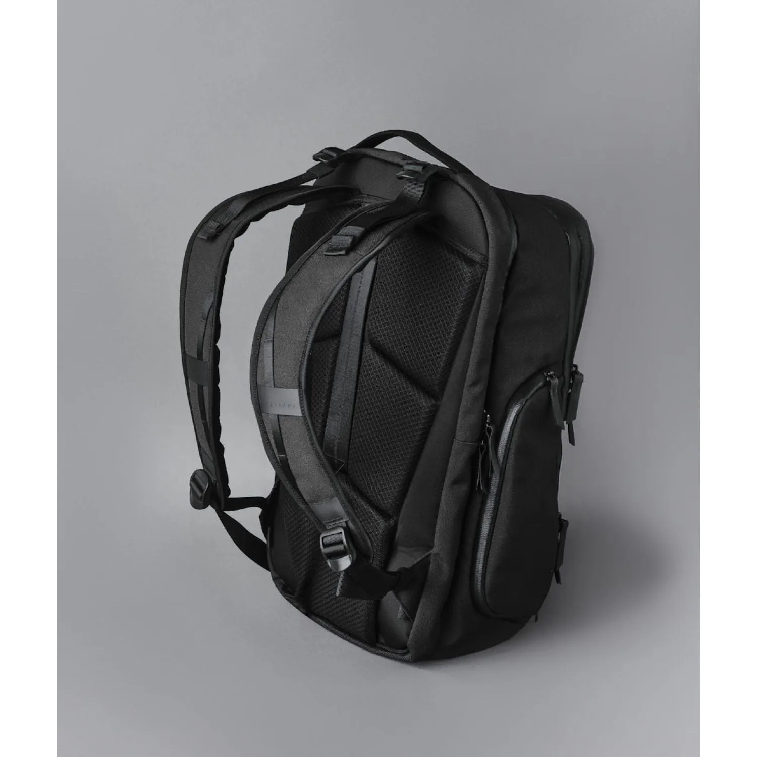 ALPAKA Elements Travel (35L) Axoflux 600D Backpack   Removable Waist Strap