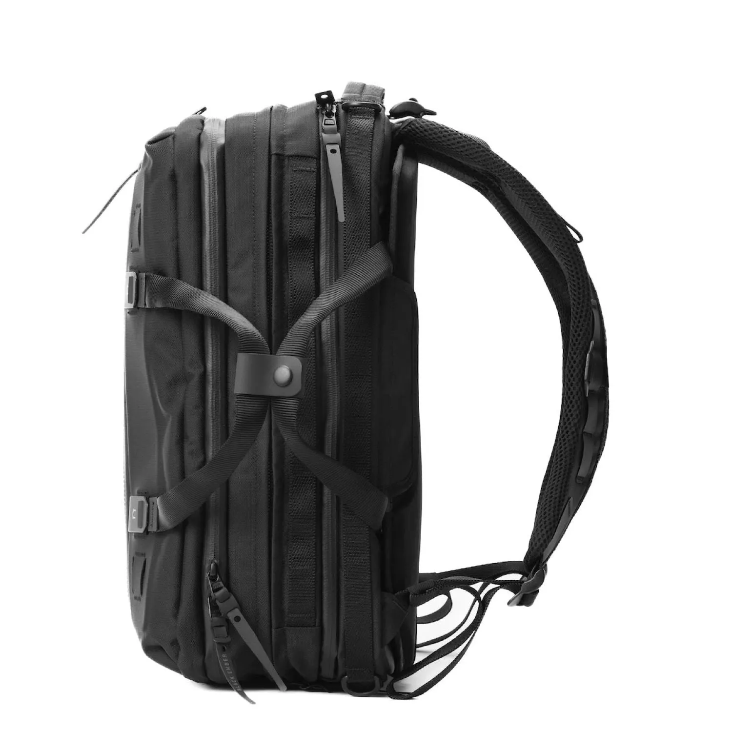 Black Ember Forge 30 15” Convertiable Travel Pack