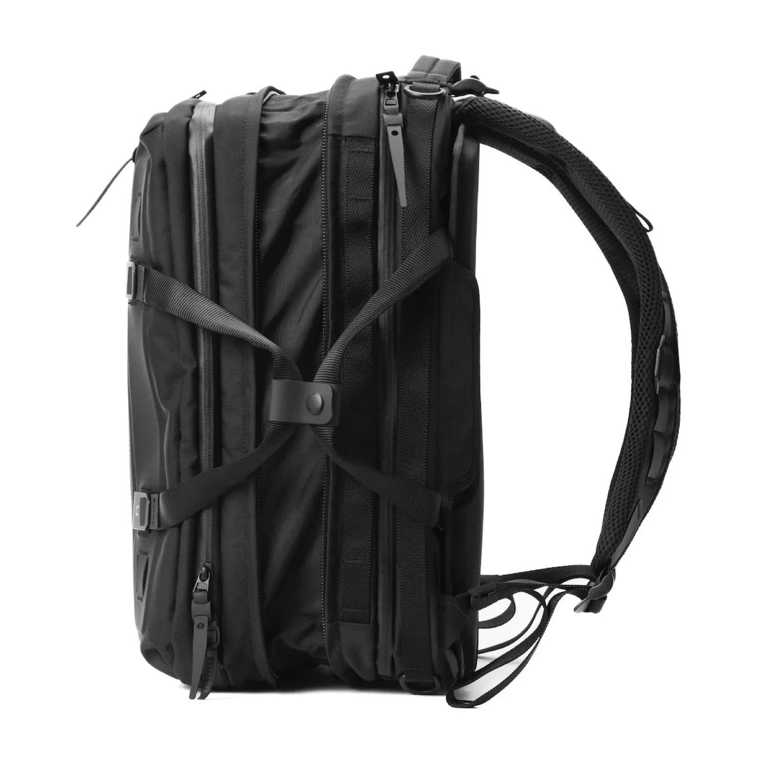 Black Ember Forge 30 15” Convertiable Travel Pack