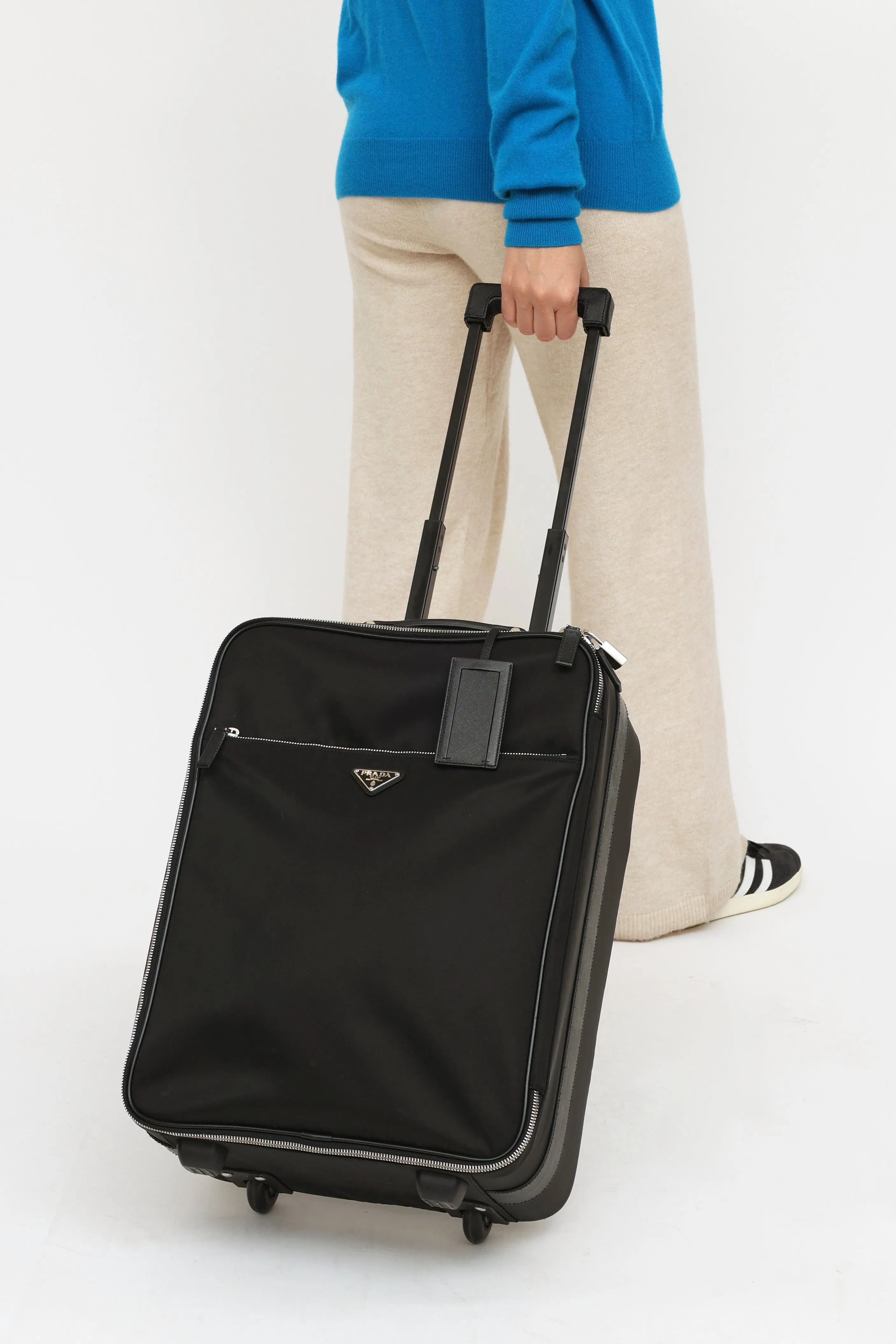 Black Tessuto Rolling Suitcase