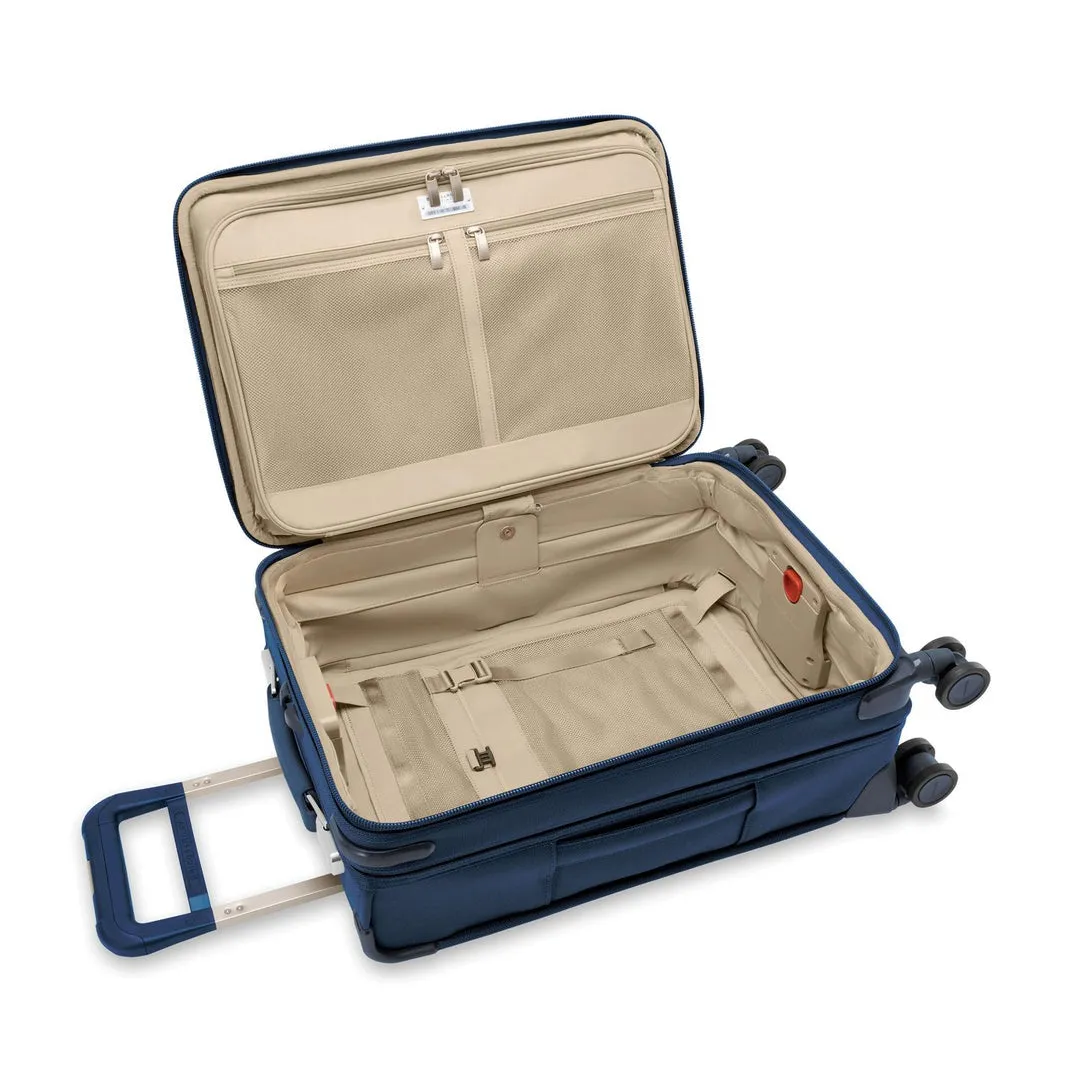 Briggs & Riley Baseline Essential 22" Carry-On Expandable Spinner