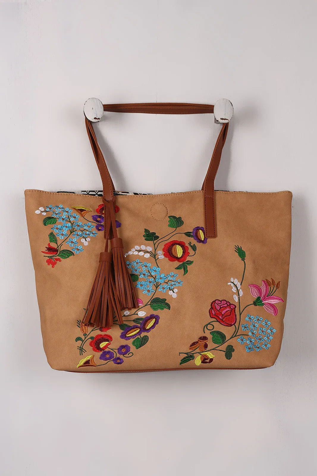 Colorful Embroidered Floral Scalloped Bag