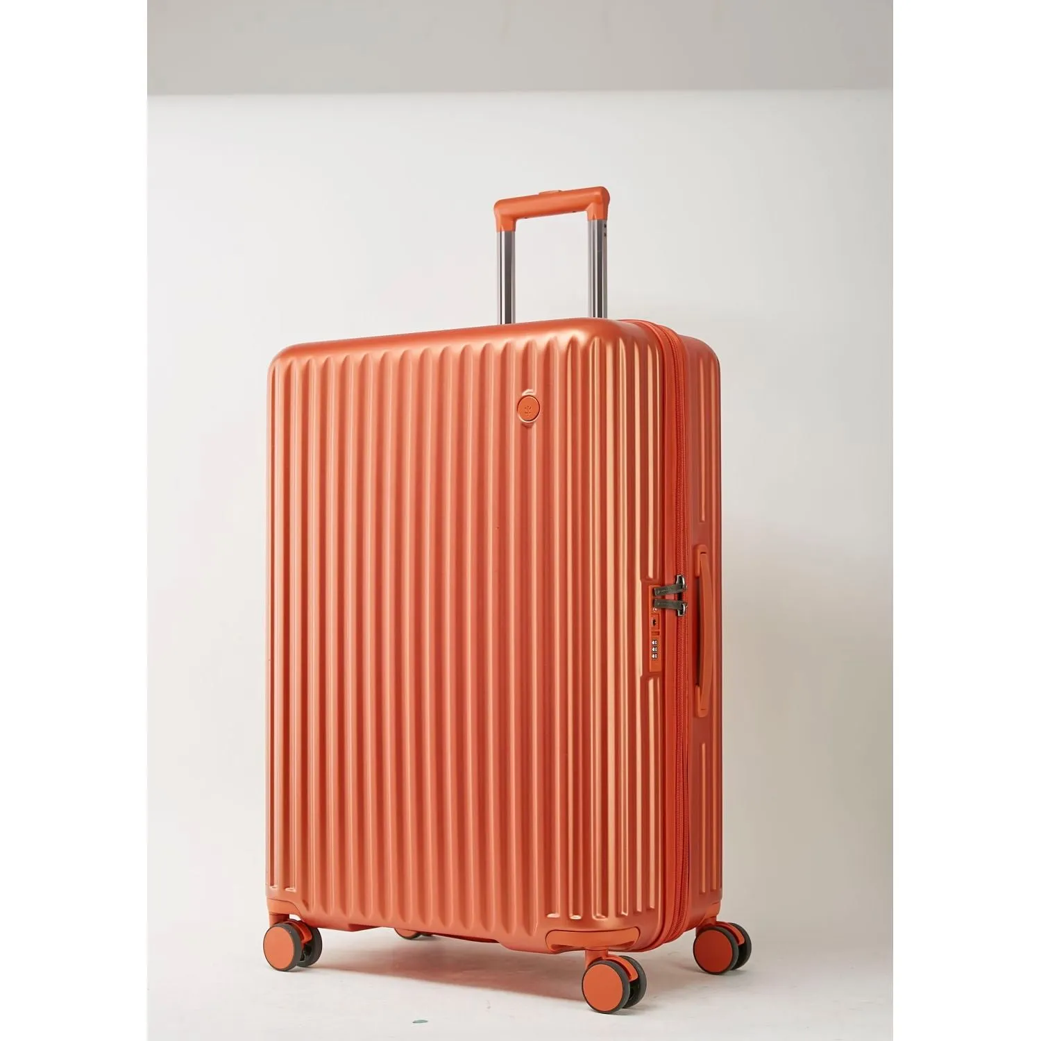 Conwood Pioneer Polycarbonate 20" Expandable Upright Luggage