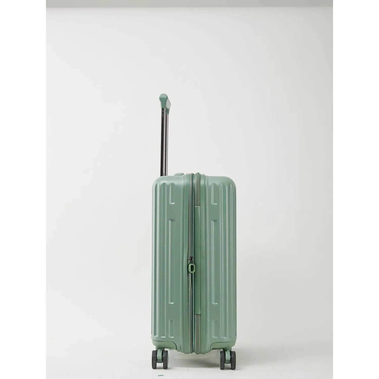 Conwood Pioneer Polycarbonate 20" Expandable Upright Luggage