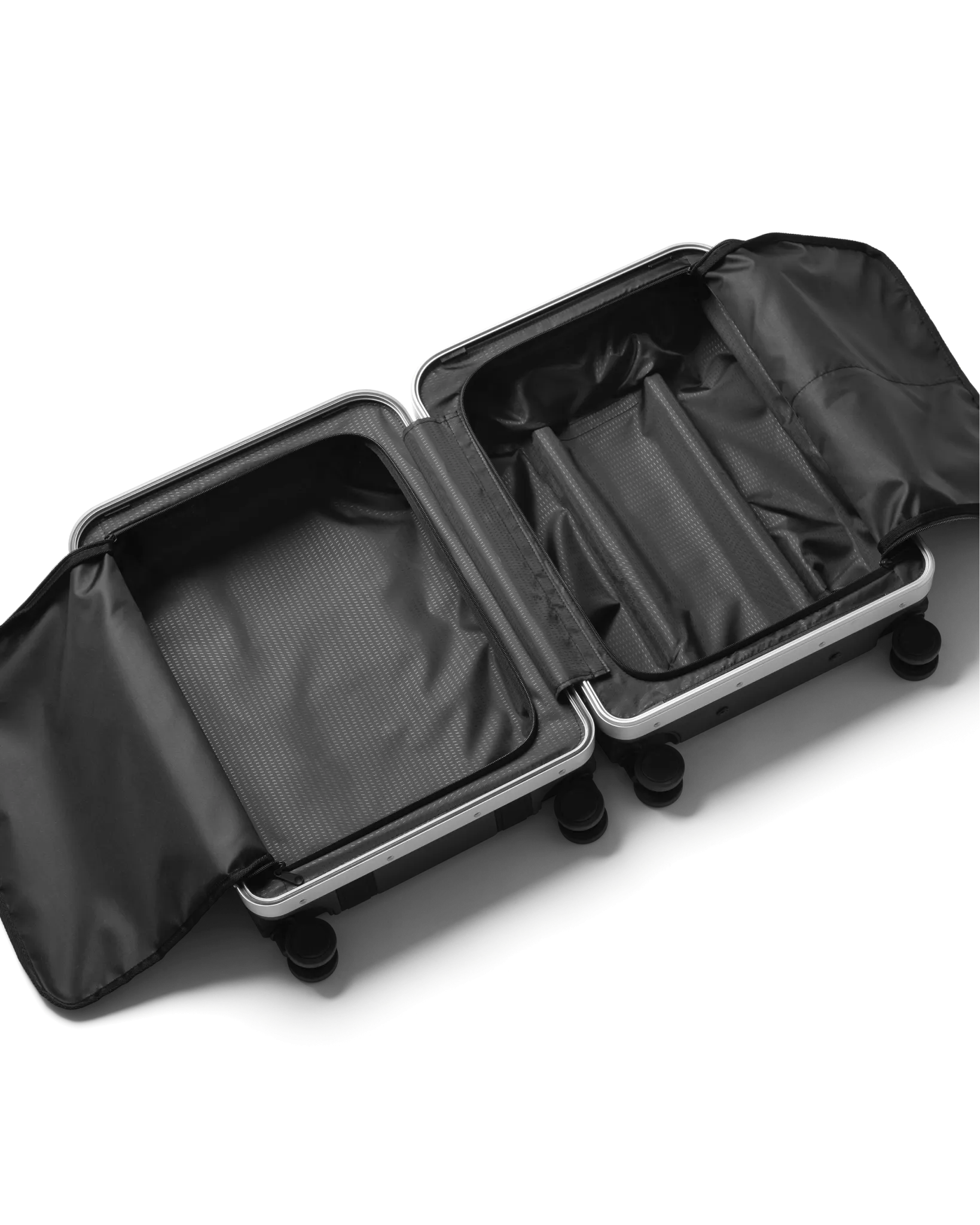 Ramverk Pro Carry-on Silver