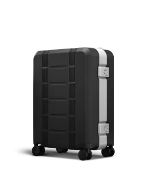 Ramverk Pro Carry-on Silver