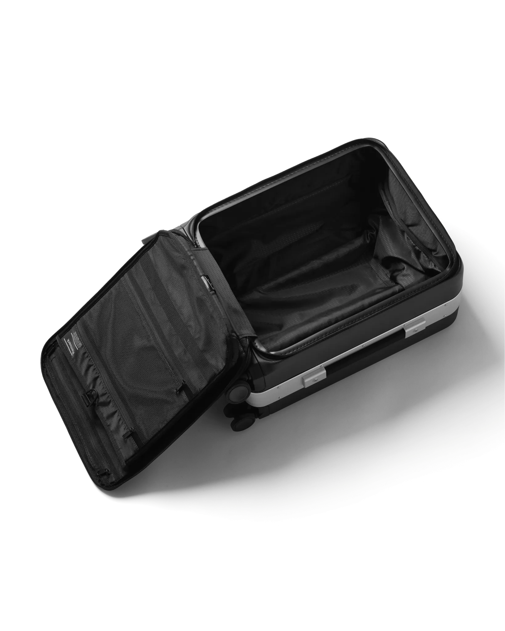 Ramverk Pro Front-access Carry-on Black Out