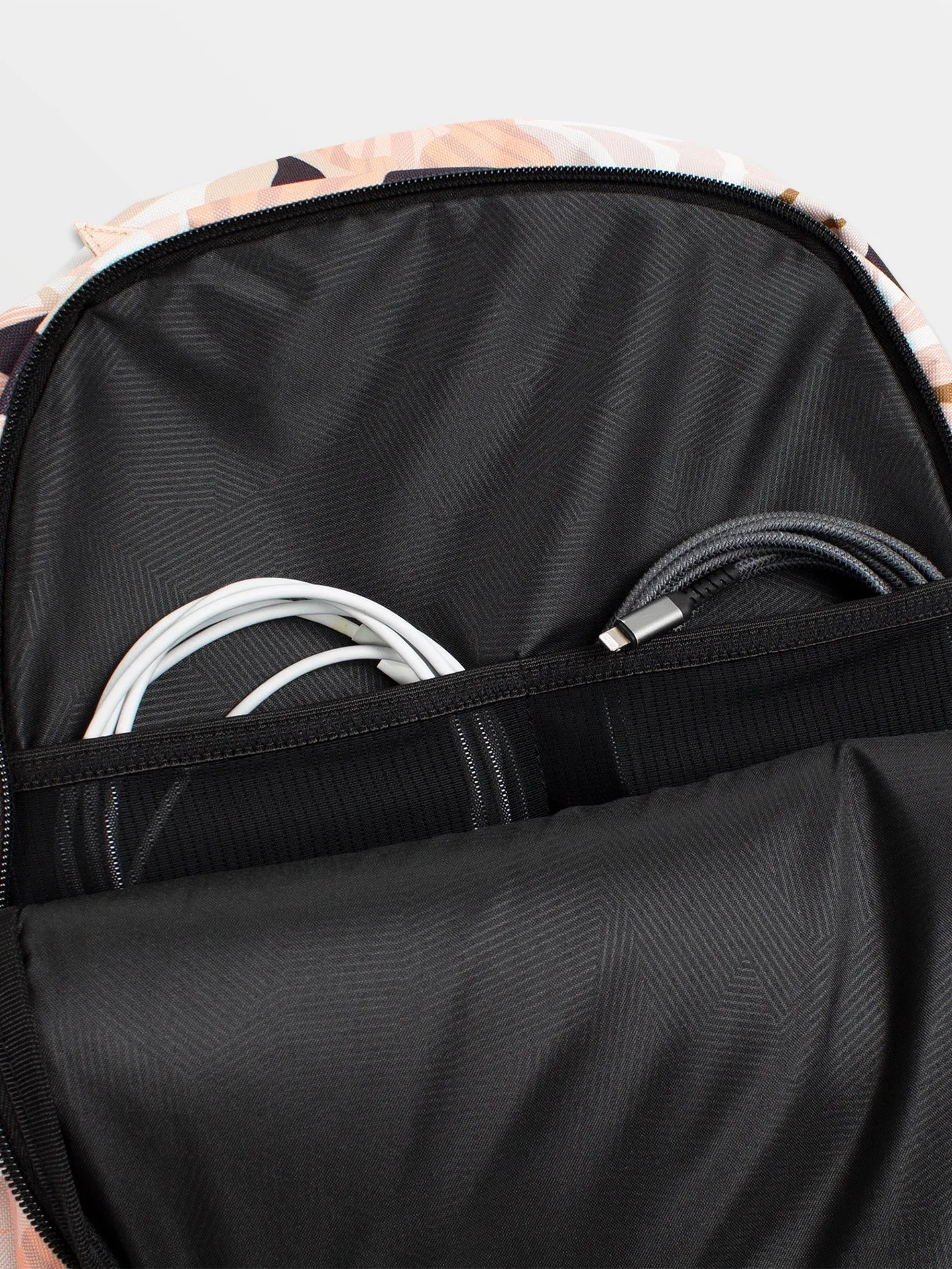 Upperclass Backpack - Peach