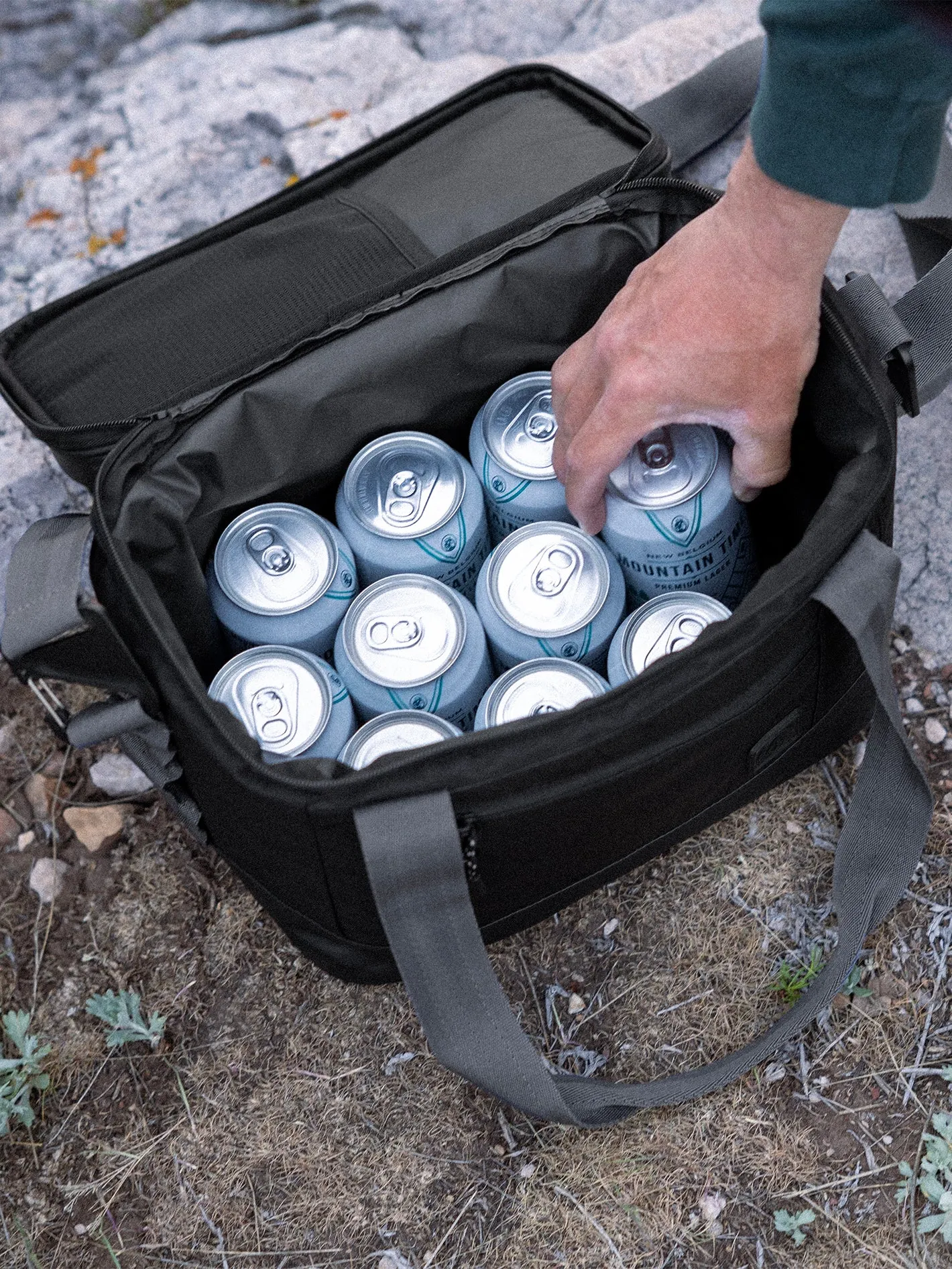 Venture 12-Can Cooler - Black